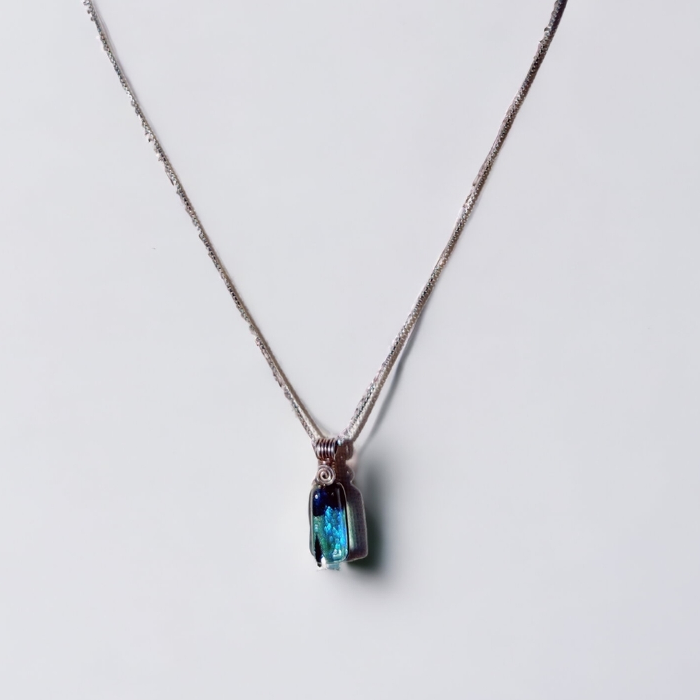 Vintage sterling dichroic glass pendant - Picture 3 of 8